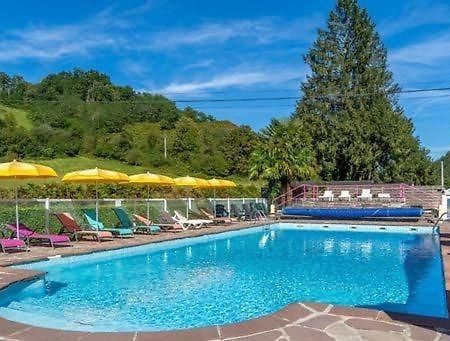 Oh! Campings - Camping Paradis A L'Ombre Des Tilleuls Peyrouse Exteriér fotografie